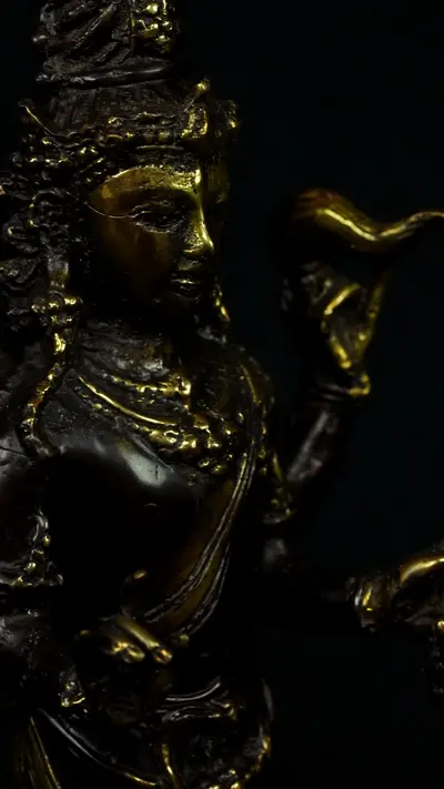 Statue sacrée bénie – Gardien de la sagesse, détail sculpté n°10