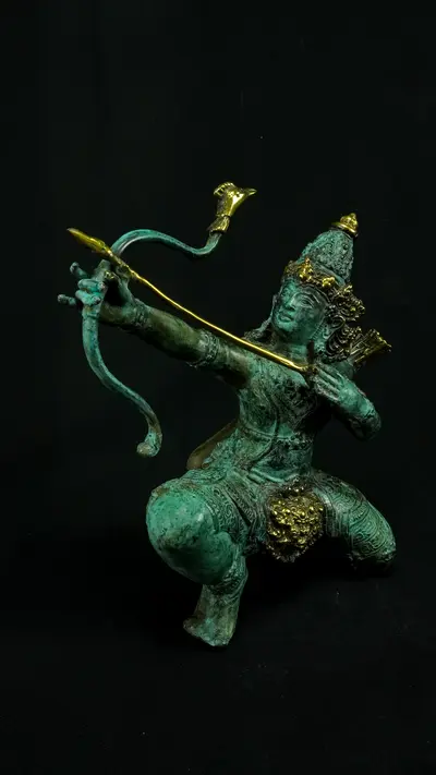 Statue sacrée bénie – Indra à l’arc n°1 – 34 cm, vue complémentaire n°2