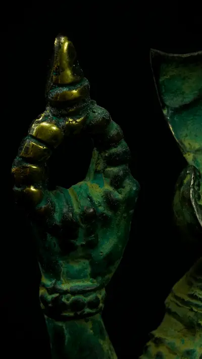Détail des ornements de Ganesh vert