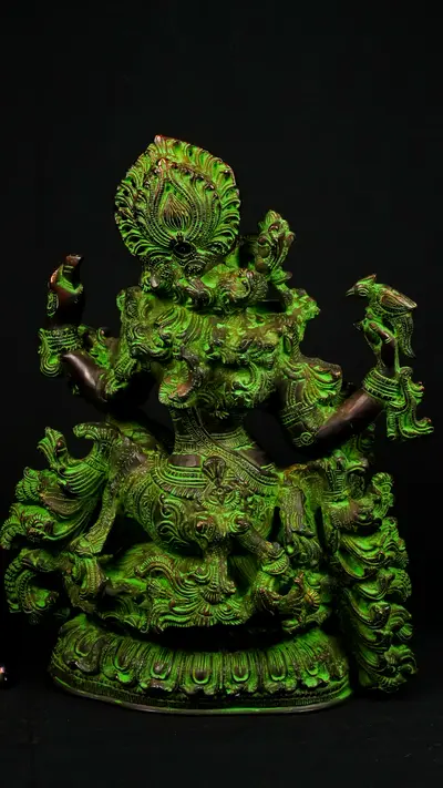 Détail du visage de Saraswati