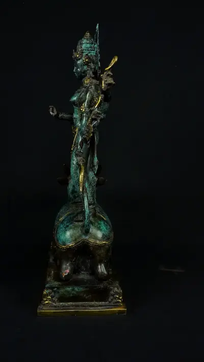 Statue bénie de Durga Kamadhenu en laiton, vue complémentaire n°5