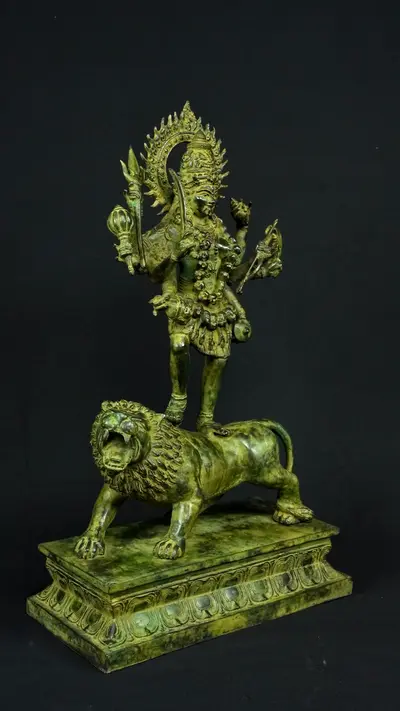 Statue bénie de Kali en laiton réalisée à la cire perdue, vue complémentaire n°5