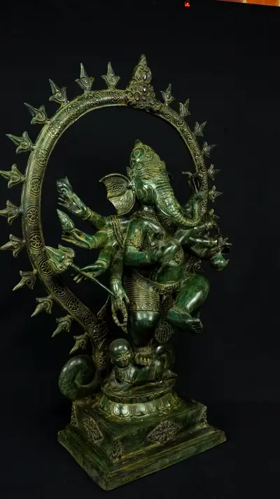 Statue bénie de Ganesh Nataraja en laiton, vue complémentaire n°3