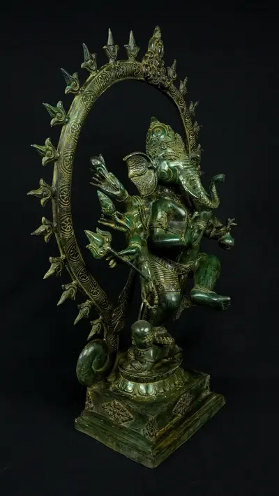 Statue bénie de Ganesh Nataraja en laiton, vue complémentaire n°7