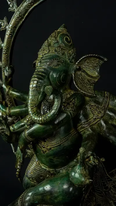 Statue bénie de Ganesh Nataraja en laiton, détail complémentaire n°7