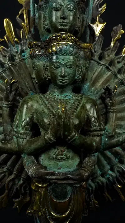 Détail du visage d’Avalokiteshvara aux 1 000 bras n°1