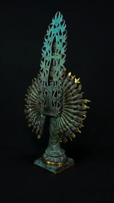 Statue bénie d’Avalokiteshvara aux 1 000 bras, exemplaire n°2, vue complémentaire n°6