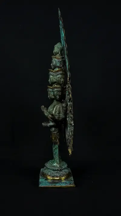 Statue bénie d’Avalokiteshvara aux 1 000 bras, exemplaire n°2, vue complémentaire n°9