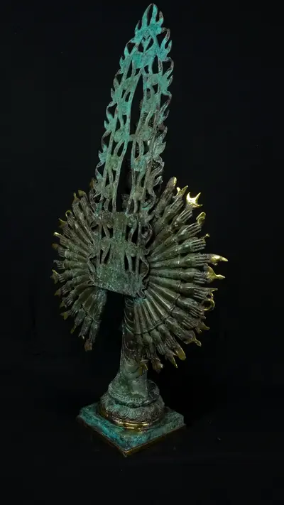Statue bénie d’Avalokiteshvara aux 1 000 bras, exemplaire n°3, détail complémentaire n°2