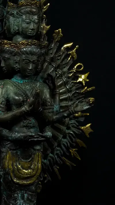 Statue bénie d’Avalokiteshvara aux 1 000 bras, exemplaire n°3, vue complémentaire n°7