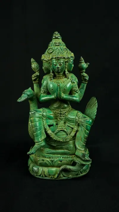 Statue sacrée bénie – Brahma n°1, détail sculpté n°1