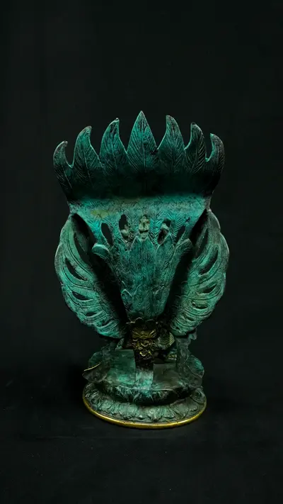 Vishnu béni sur Garuda n°1, vue arrière