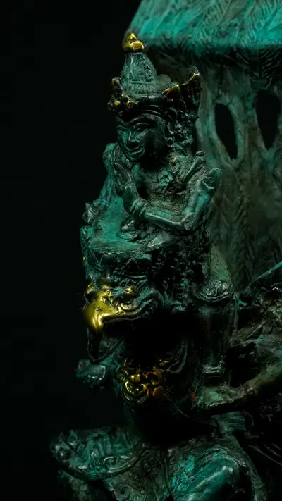 Statue sacrée bénie – Vishnu sur Garuda n°1, vue complémentaire n°5