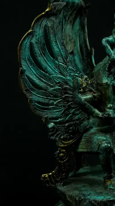 Statue sacrée bénie – Vishnu sur Garuda n°1, vue complémentaire n°6