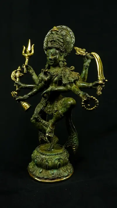 Statue sacrée bénie – Shiva Nataraja n°1 – 66 cm, détail sculpté n°5