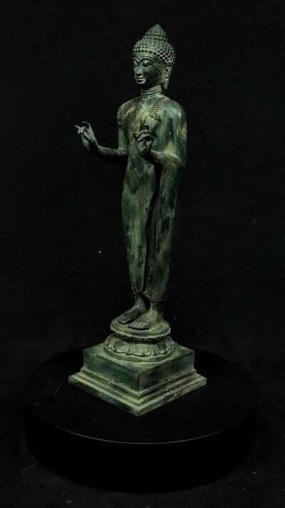 Statue sacrée bénie – Bouddha – Protection Divine, détail sculpté n°11