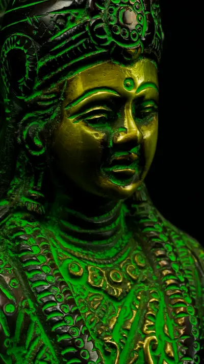 Détail du visage de Dhanvantari