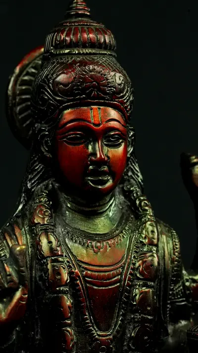 Détail du visage de Dhanvantari n°2