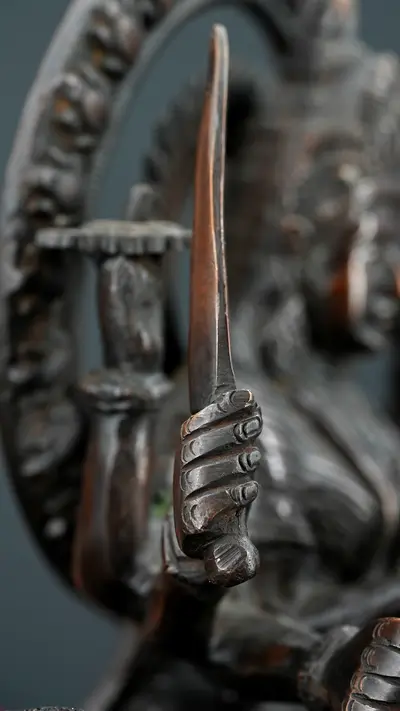 Statue sacrée bénie – Durga au lion – 33 cm, vue complémentaire n°7