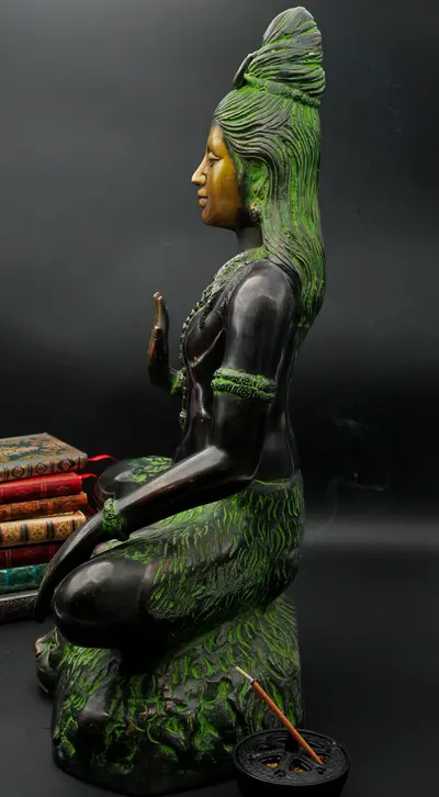 Grand Shiva assis, vue de profil