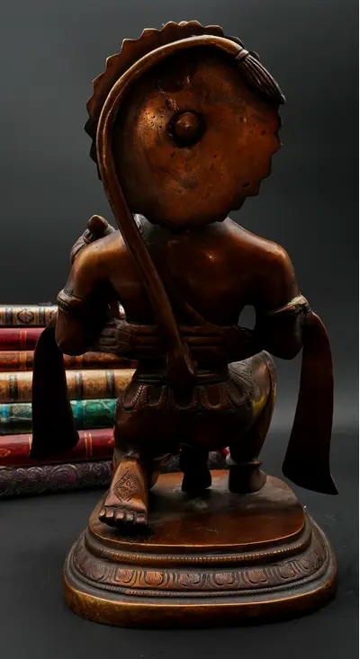 Petite statue bénie de Hanuman, vue arrière