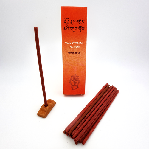 Renforcez votre pratique spirituelle avec l'encens Vajrayogini Hanka. Pour une connexion profonde avec le sacré !
